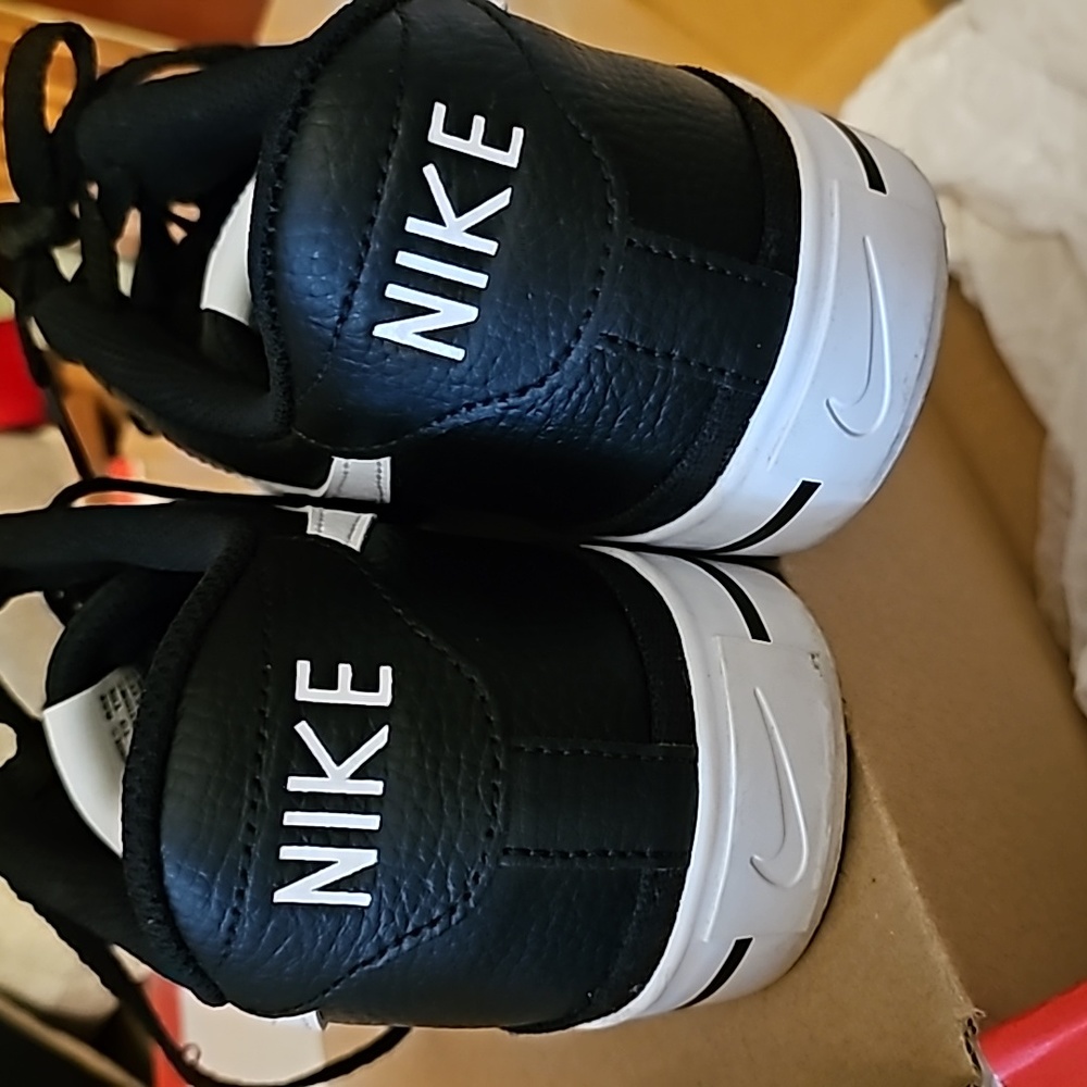 Nike Court Legacy size 11 - Picture 8 of 8
